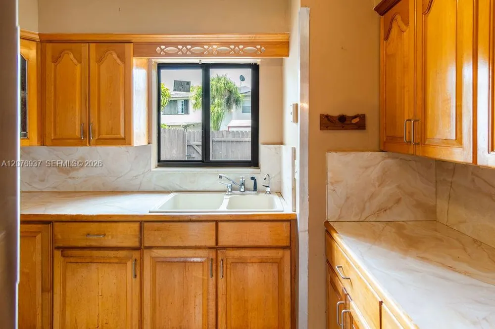 11312 SW 67th Ter Miami, FL 33173