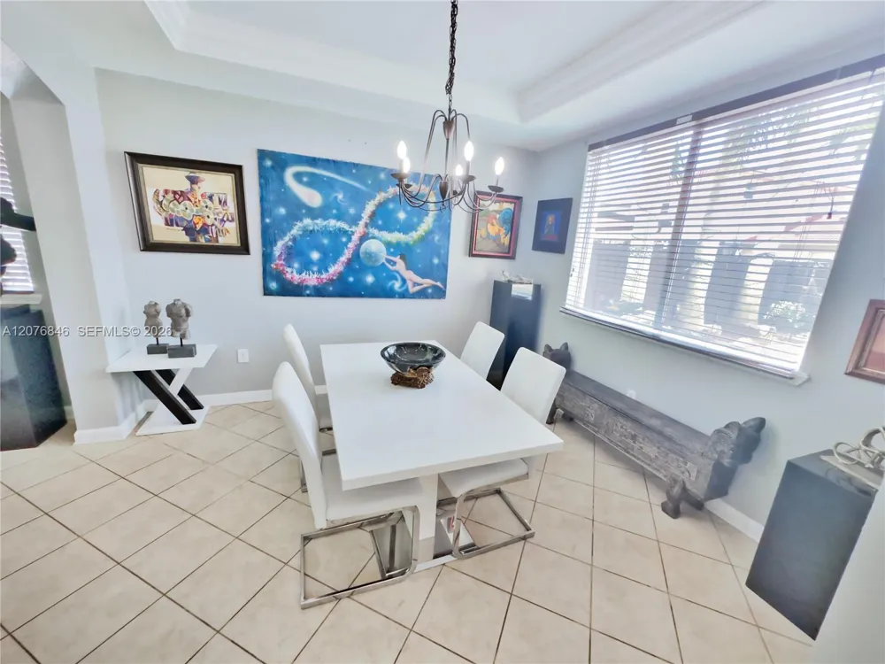 2105 NE 38th Rd Homestead, FL 33033