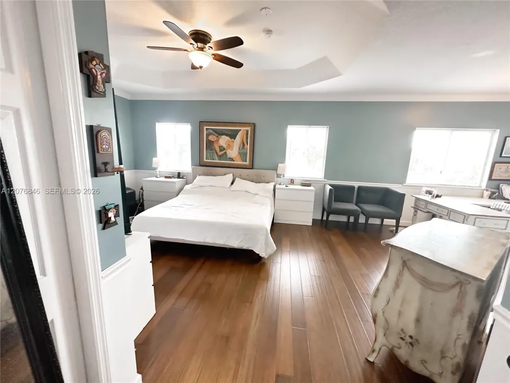 2105 NE 38th Rd Homestead, FL 33033