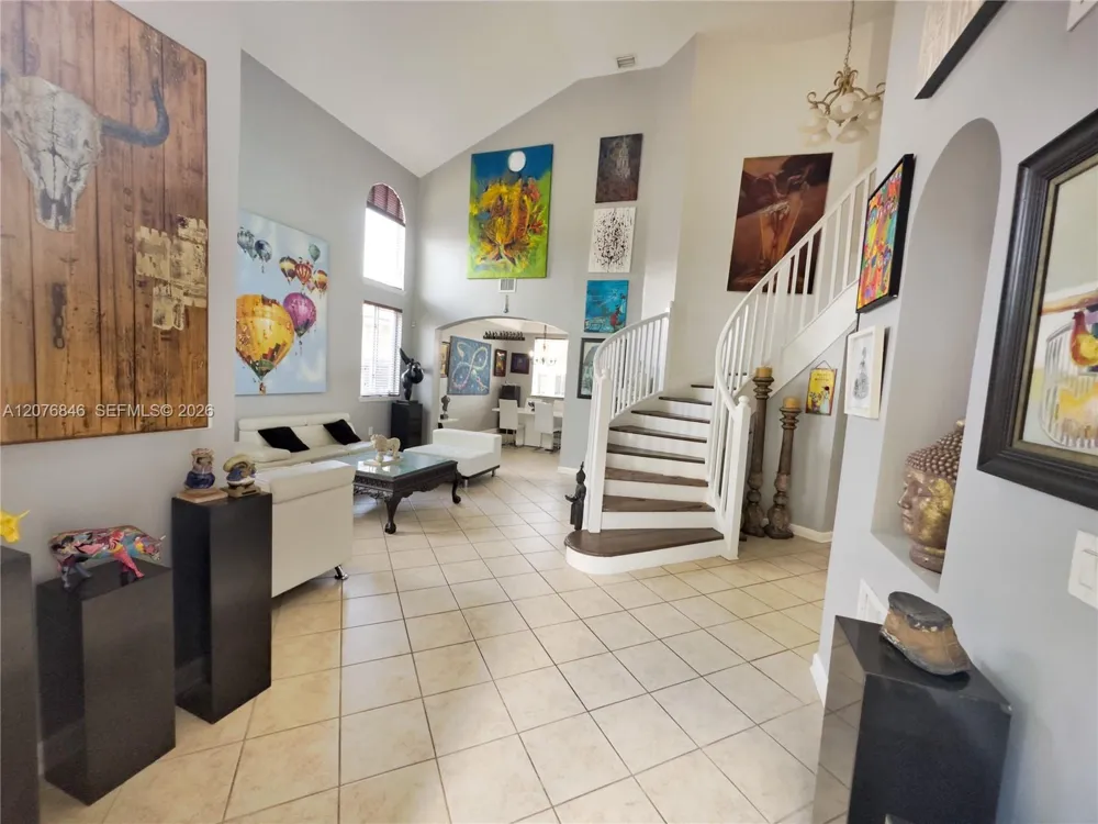 2105 NE 38th Rd Homestead, FL 33033