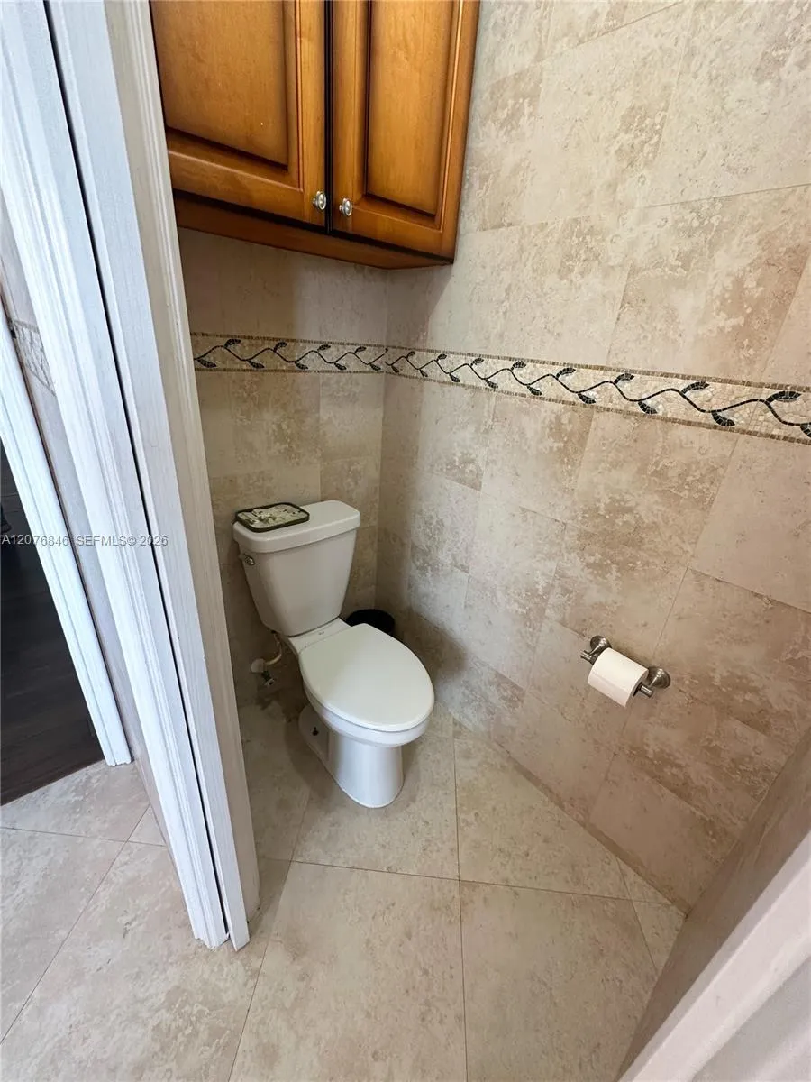 2105 NE 38th Rd Homestead, FL 33033