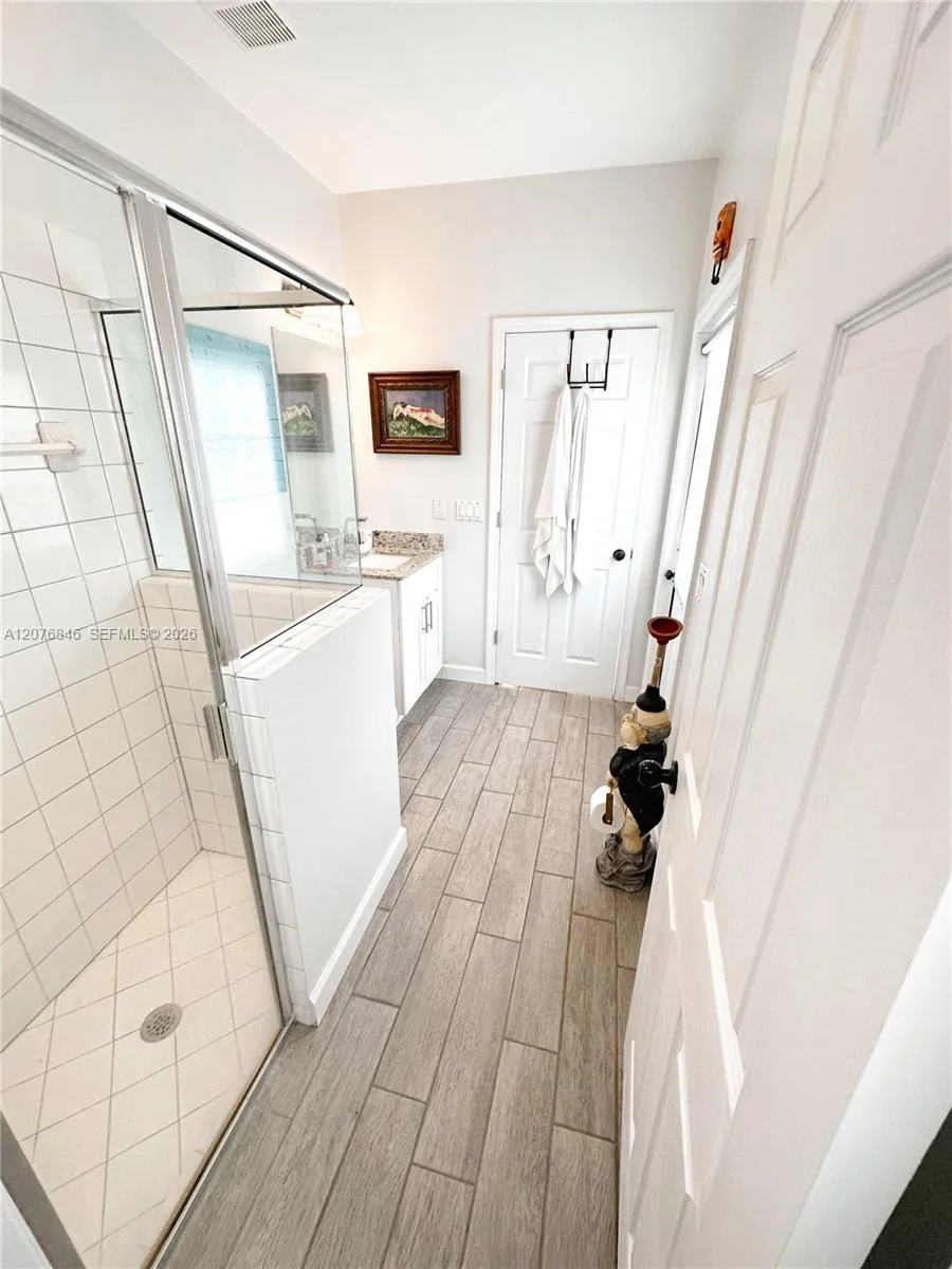 2105 NE 38th Rd Homestead, FL 33033