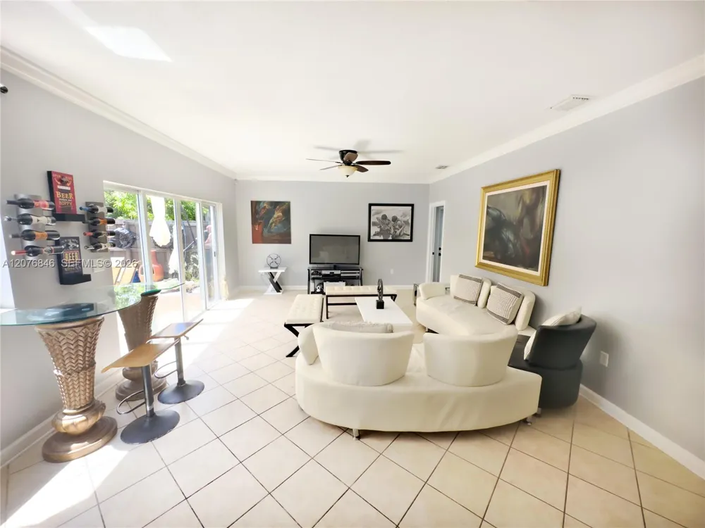 2105 NE 38th Rd Homestead, FL 33033