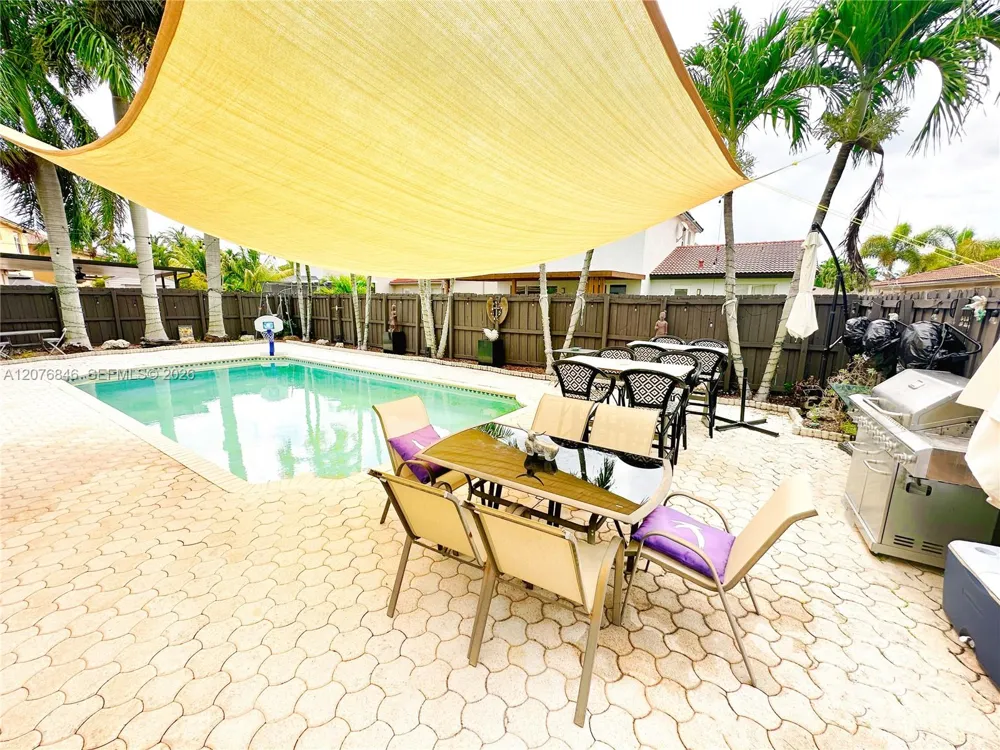 2105 NE 38th Rd Homestead, FL 33033