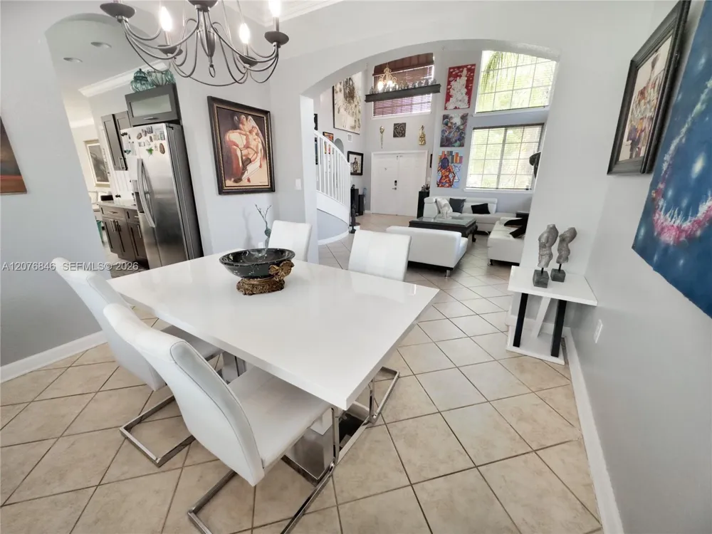 2105 NE 38th Rd Homestead, FL 33033
