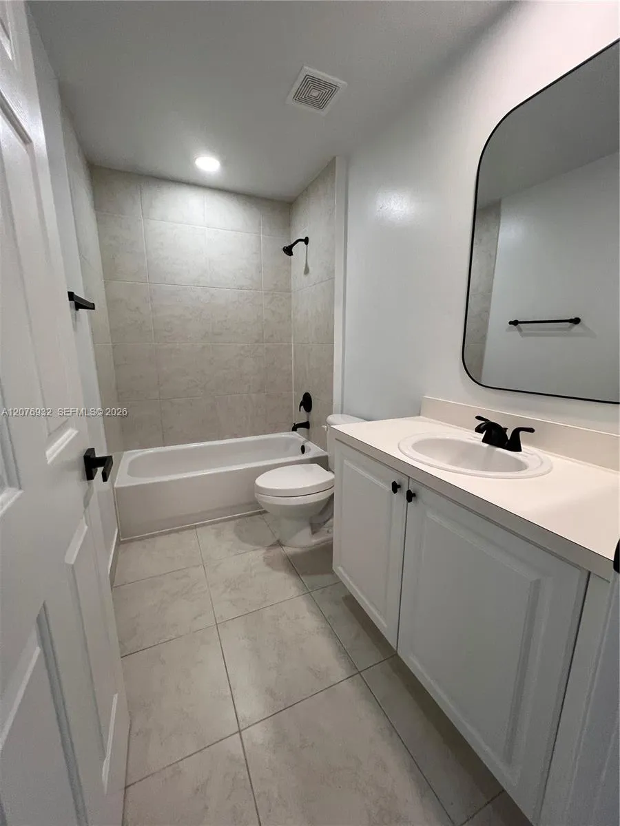 3102 Coral Ridge Dr #3102 Coral Springs, FL 33065
