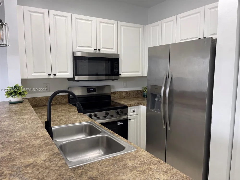 3102 Coral Ridge Dr #3102 Coral Springs, FL 33065