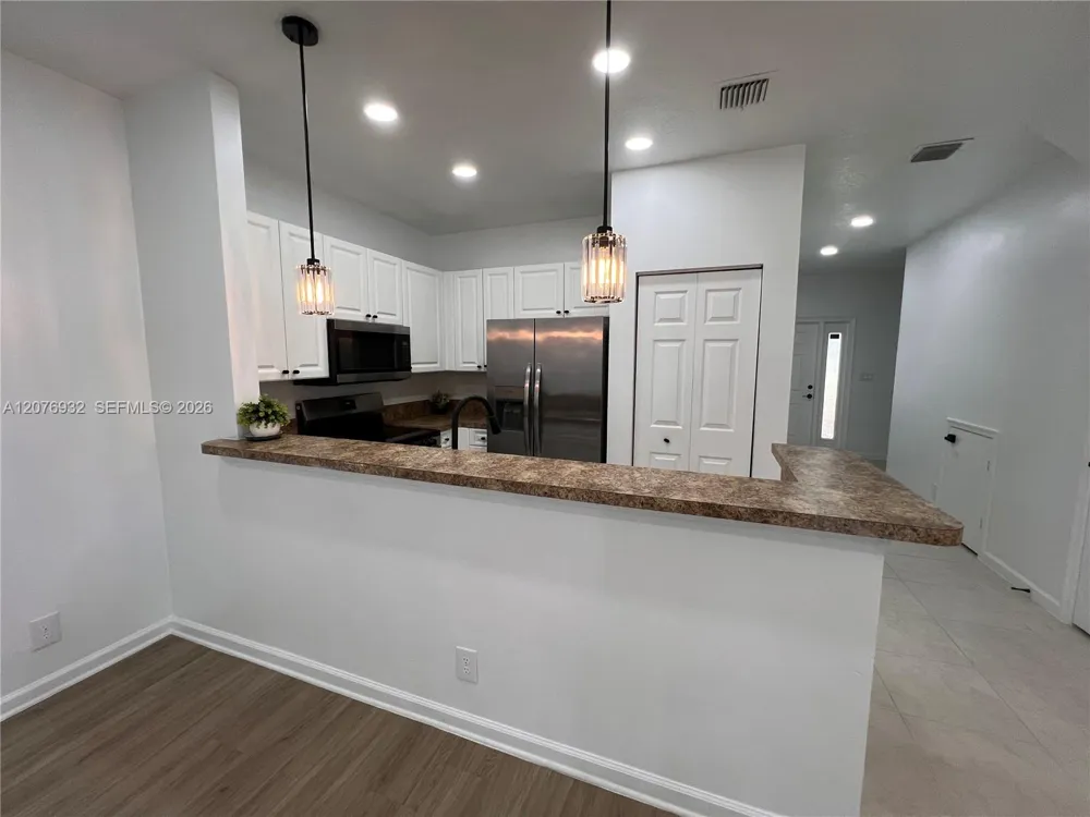 3102 Coral Ridge Dr #3102 Coral Springs, FL 33065