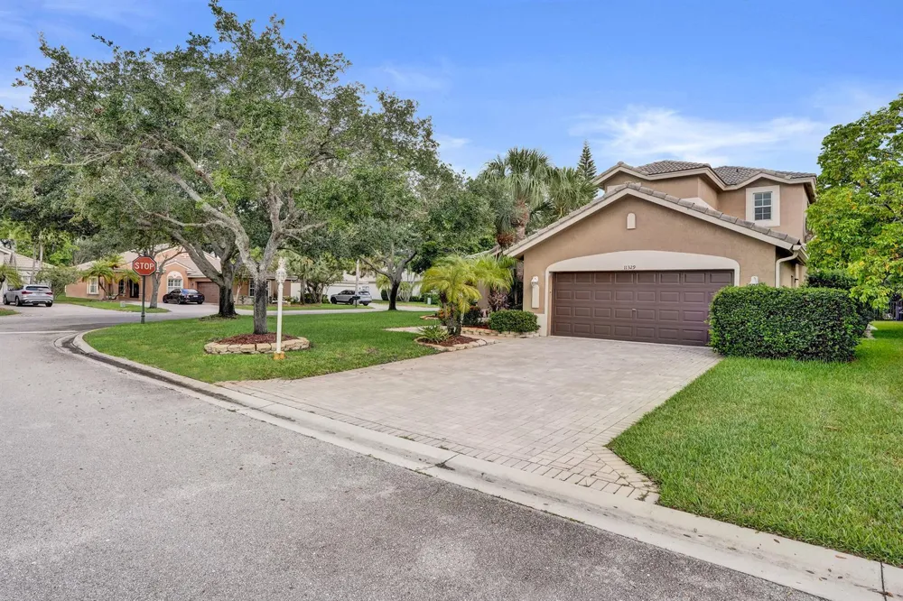 11329 NW 65TH Manor Parkland, FL 33076