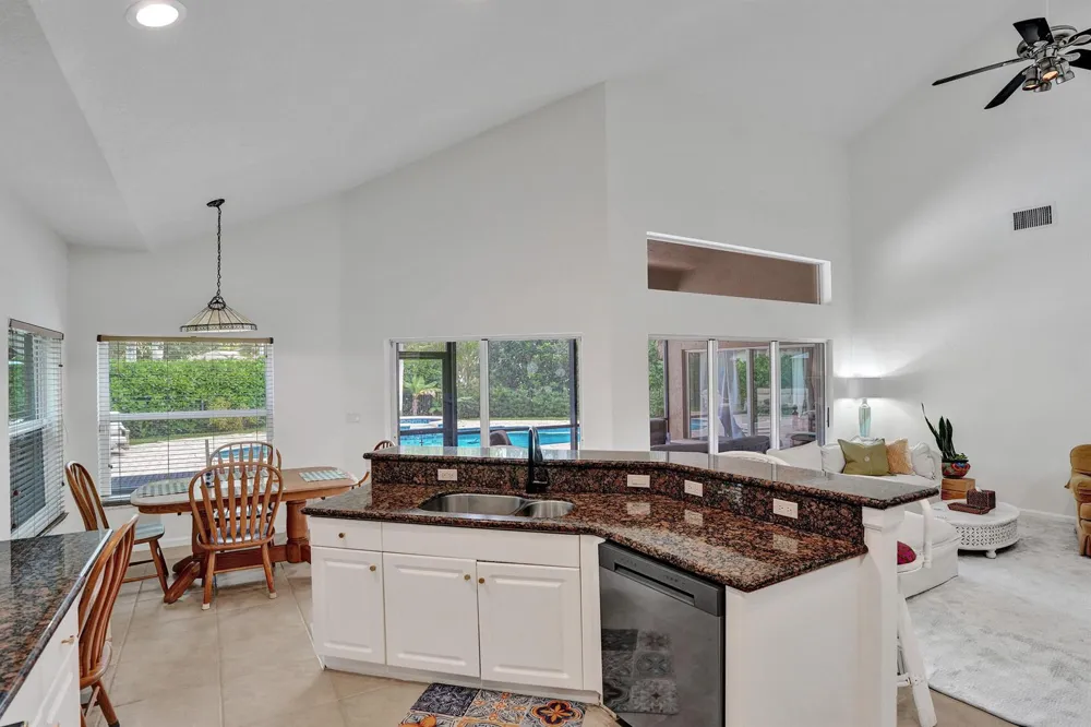 11329 NW 65TH Manor Parkland, FL 33076