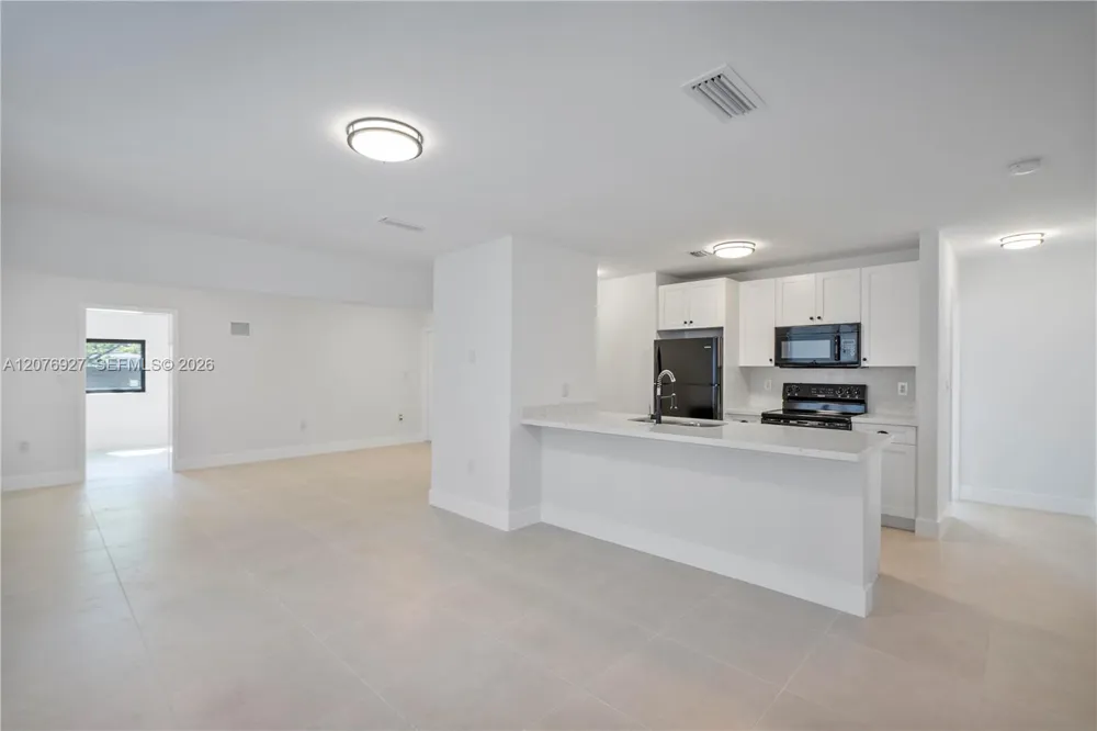490 NE 141st #490 North Miami, FL 33161