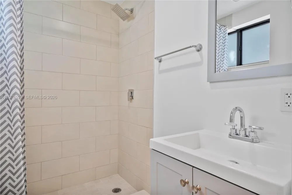 490 NE 141st #490 North Miami, FL 33161