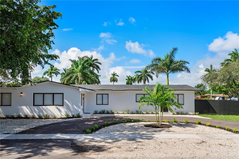 490 NE 141st #490 North Miami, FL 33161