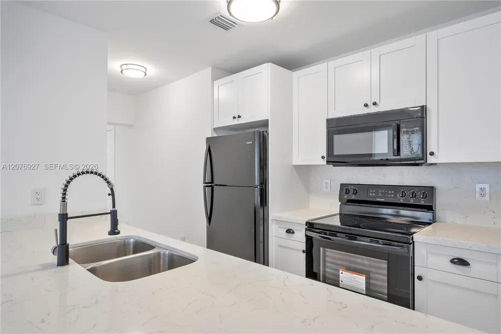 490 NE 141st #490 North Miami, FL 33161