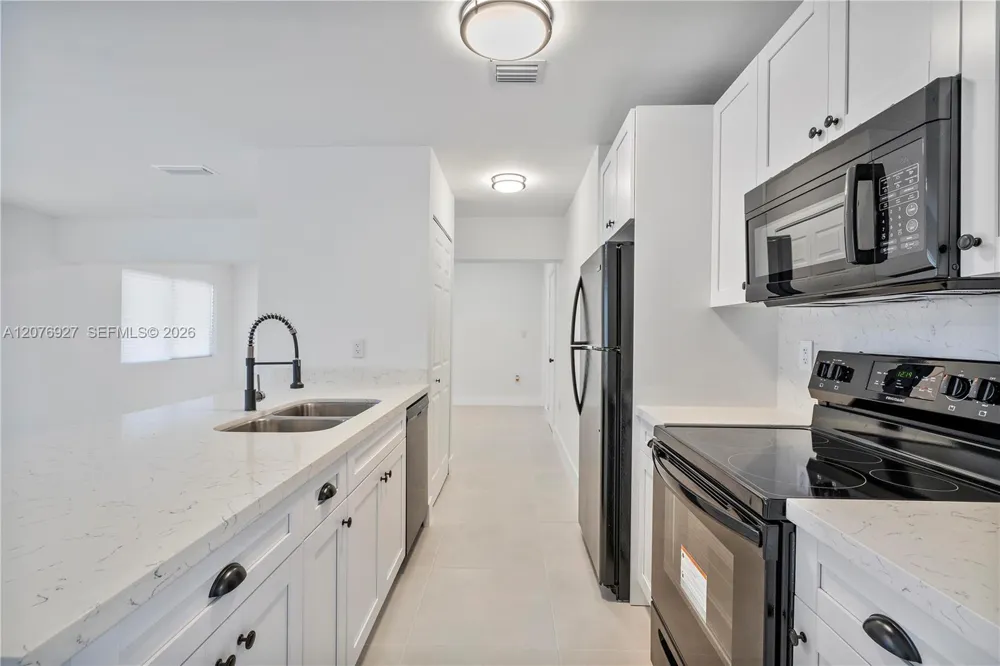 490 NE 141st #490 North Miami, FL 33161