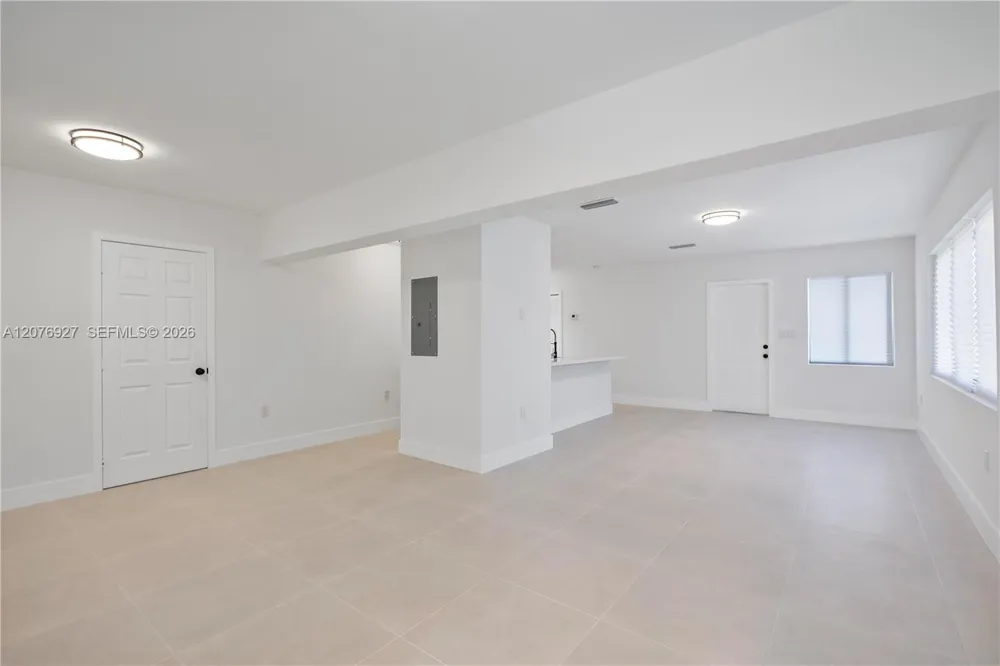 490 NE 141st #490 North Miami, FL 33161