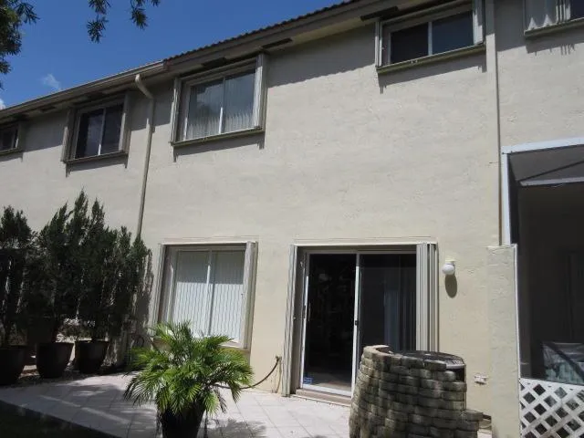 21162 VIA EDEN Boca Raton, FL 33433