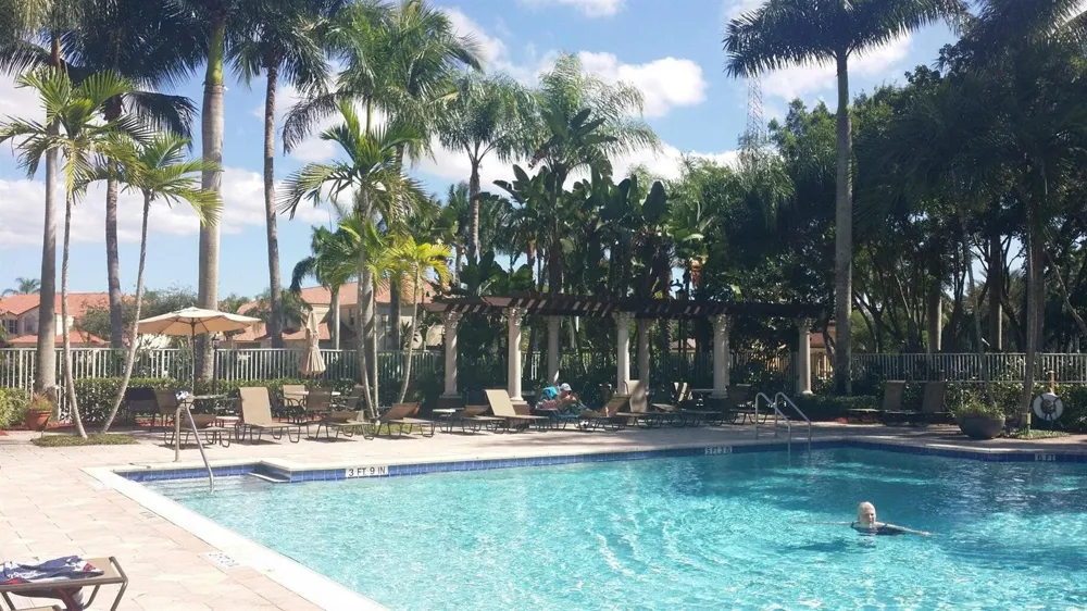 21162 VIA EDEN Boca Raton, FL 33433