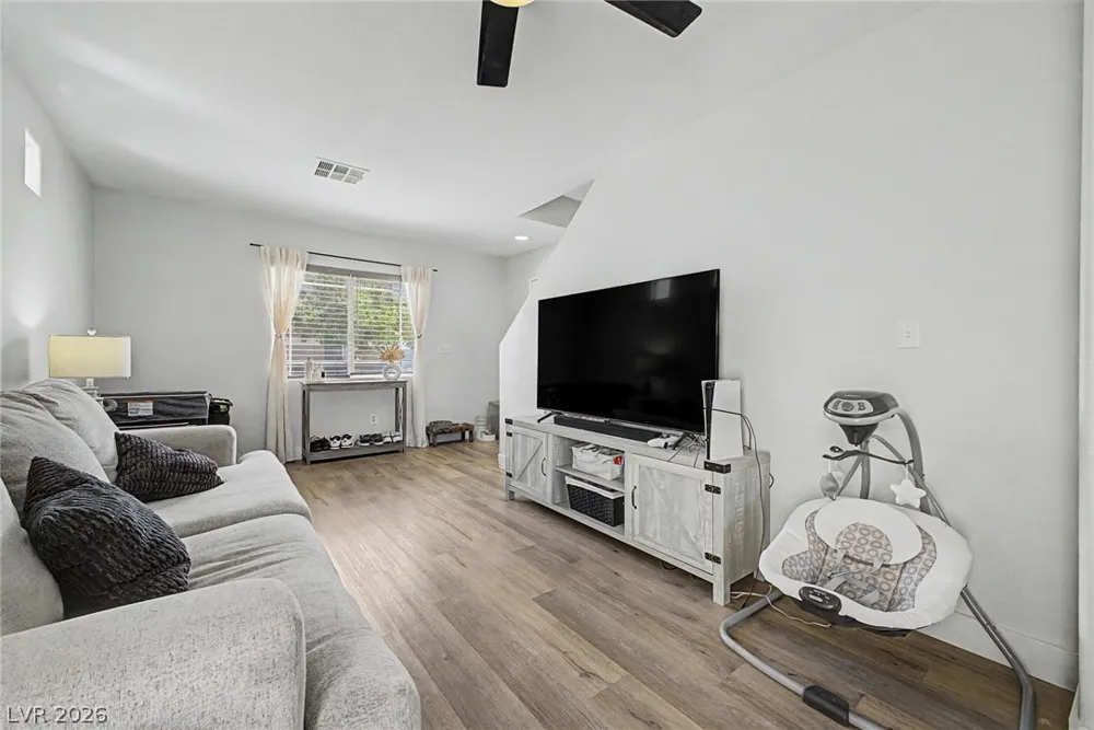 5208 Paradise Valley Avenue Las Vegas, NV 89156