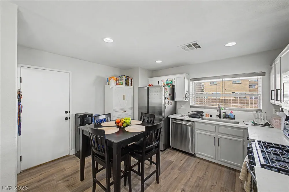5208 Paradise Valley Avenue Las Vegas, NV 89156