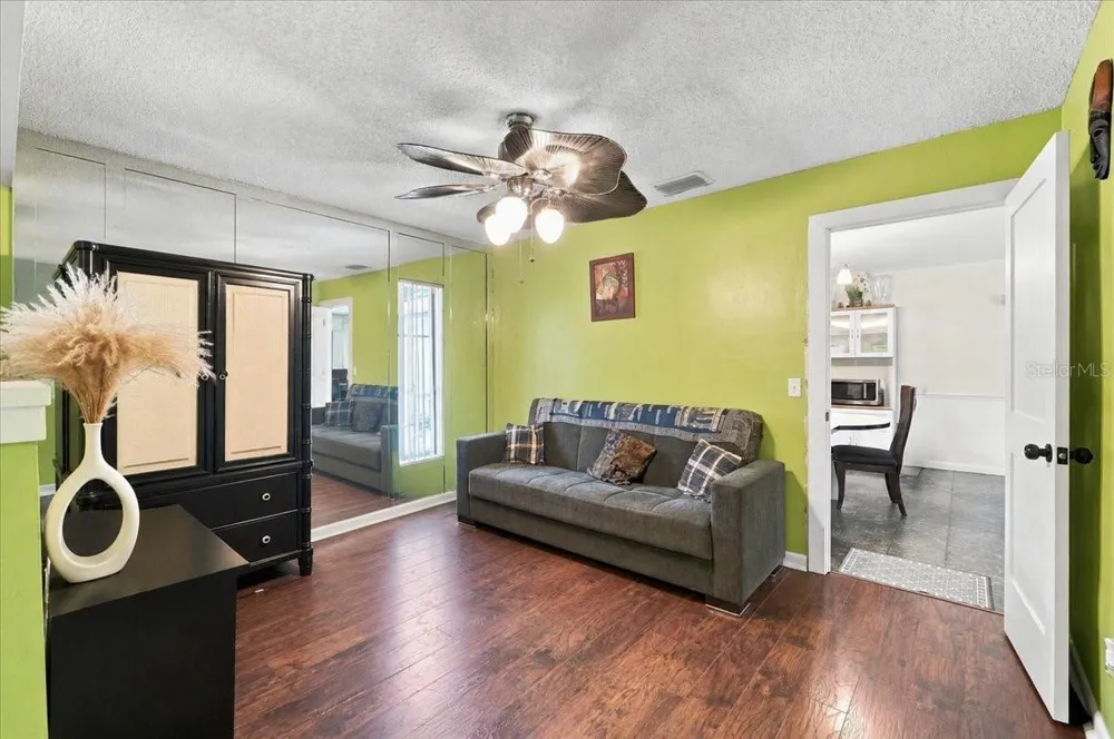 543 STATE ROAD 559 Auburndale, FL 33823