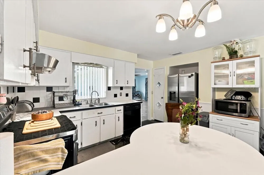 543 STATE ROAD 559 Auburndale, FL 33823