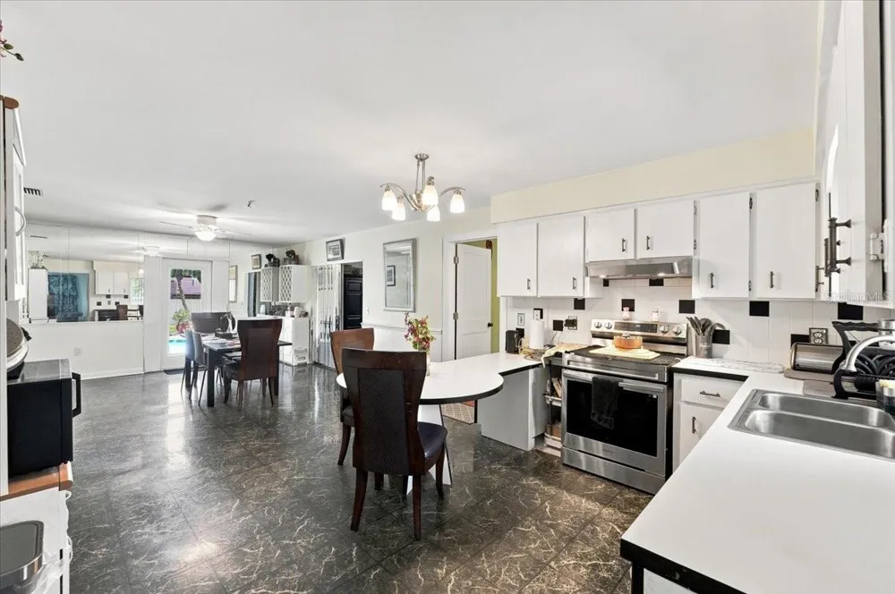 543 STATE ROAD 559 Auburndale, FL 33823