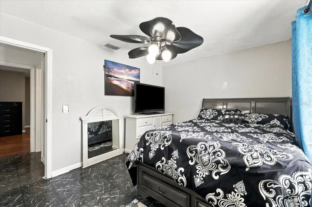 543 STATE ROAD 559 Auburndale, FL 33823
