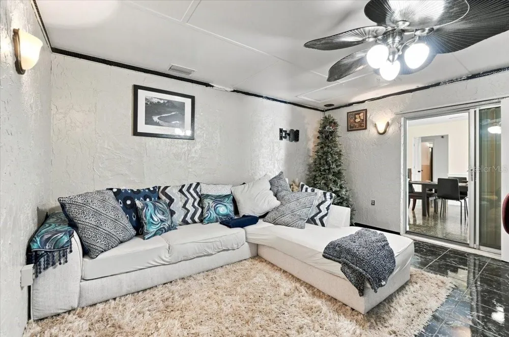 543 STATE ROAD 559 Auburndale, FL 33823