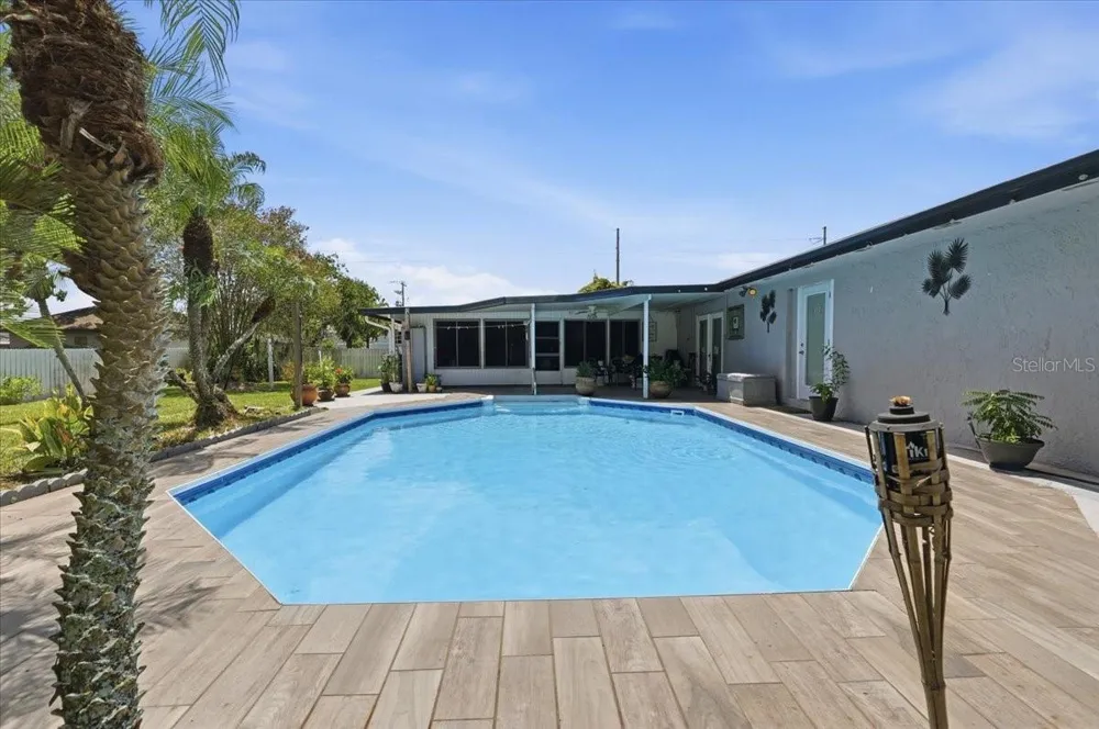 543 STATE ROAD 559 Auburndale, FL 33823