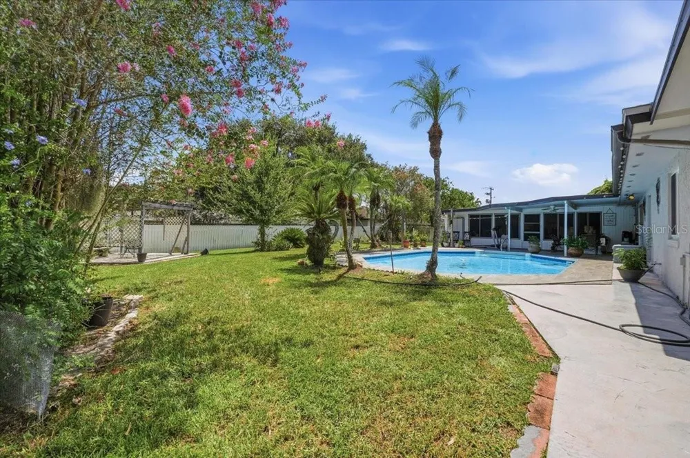 543 STATE ROAD 559 Auburndale, FL 33823