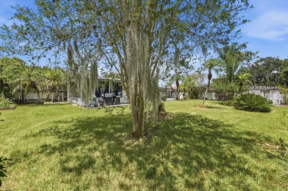 543 STATE ROAD 559 Auburndale, FL 33823