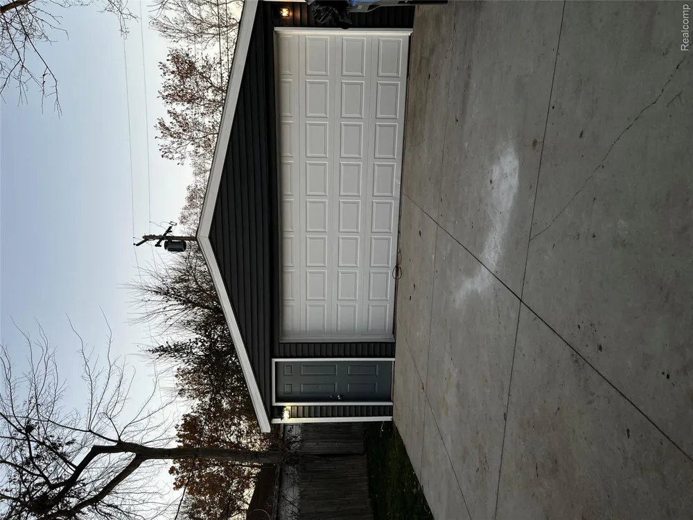 26912 Colgate Street Inkster City, MI 48141