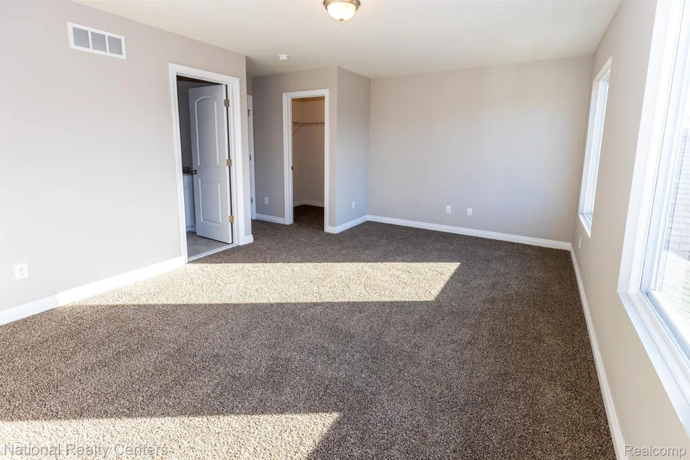 5583 Morgan Lake Drive Independence Charter Township, MI 48348
