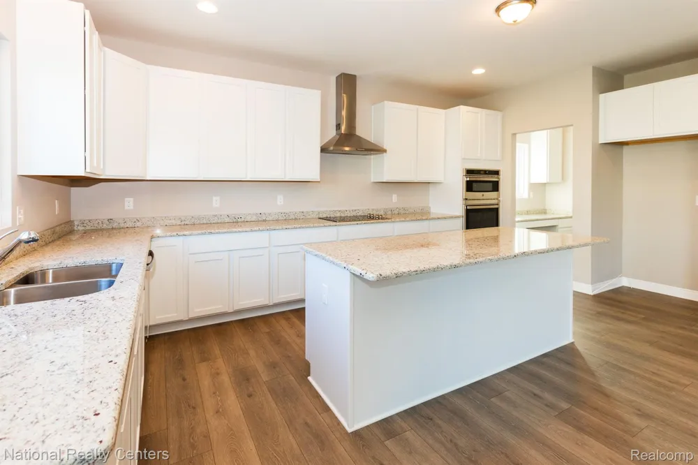 5583 Morgan Lake Drive Independence Charter Township, MI 48348