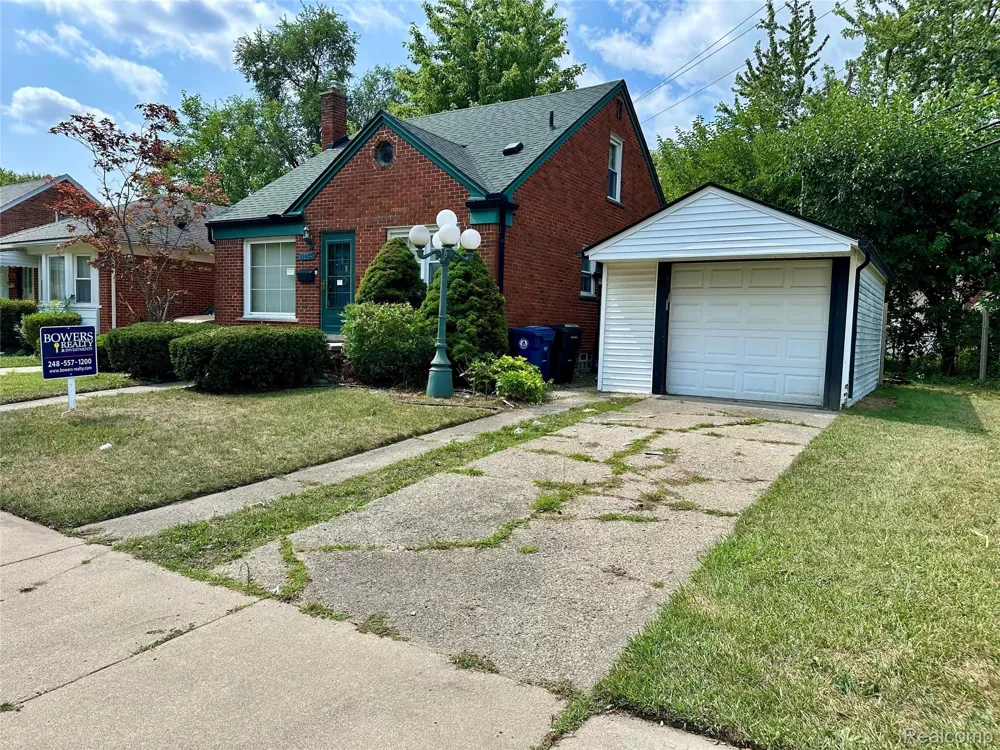 11465 Leverne Road Redford Charter Township, MI 48239