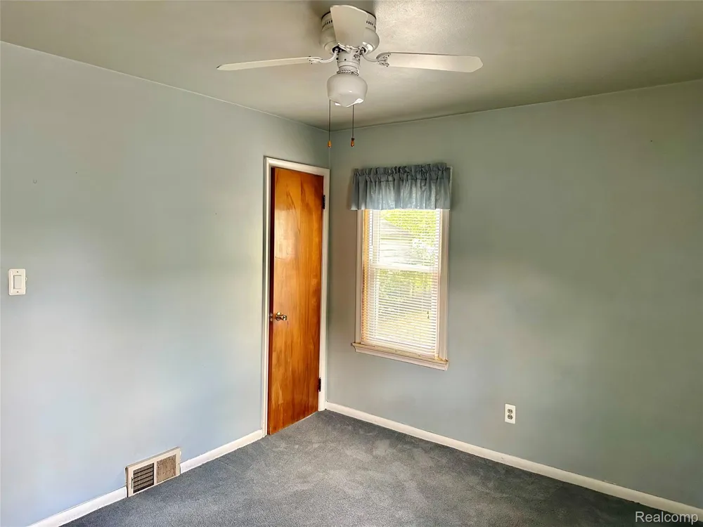 11465 Leverne Road Redford Charter Township, MI 48239