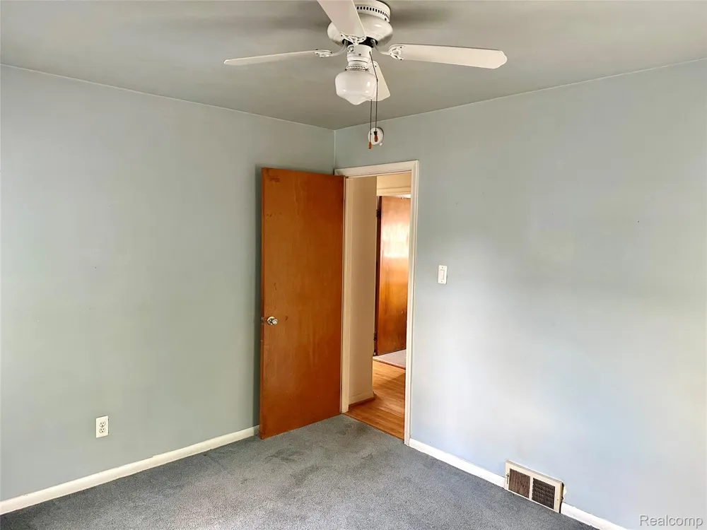 11465 Leverne Road Redford Charter Township, MI 48239