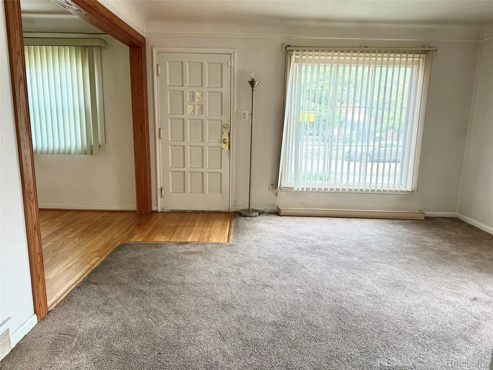 11465 Leverne Road Redford Charter Township, MI 48239