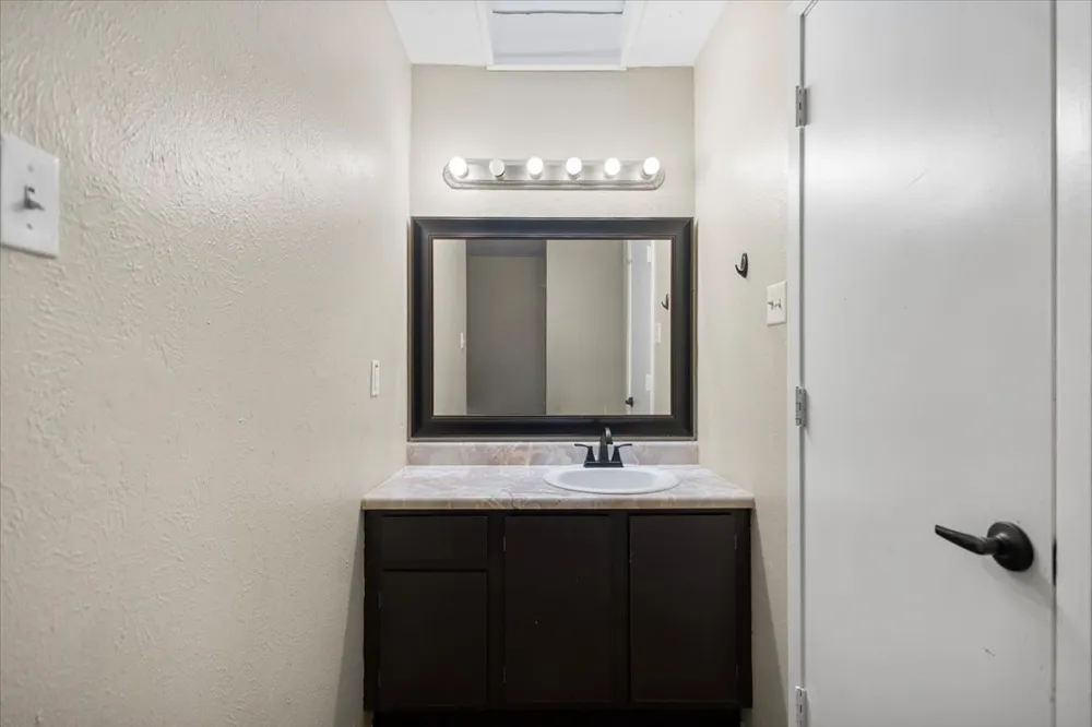 1210 Chad Street Longview, TX 75604