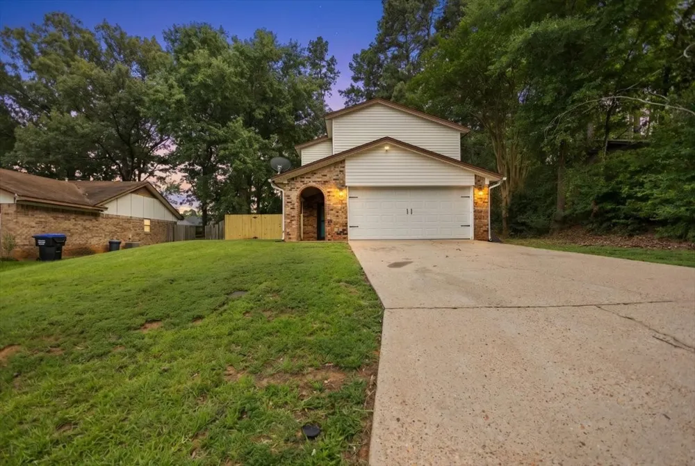 1210 Chad Street Longview, TX 75604