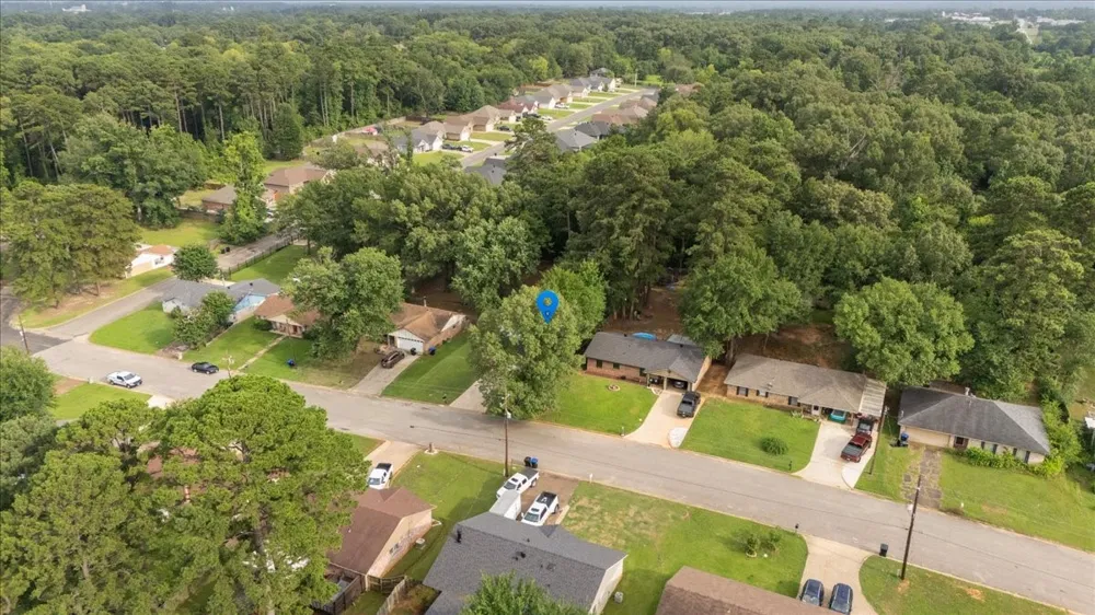 1210 Chad Street Longview, TX 75604