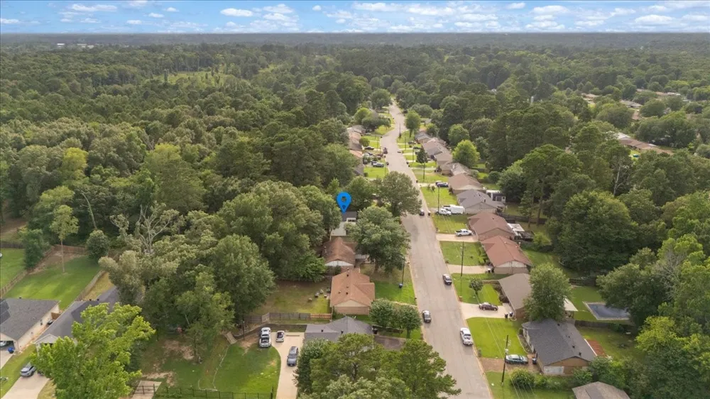 1210 Chad Street Longview, TX 75604