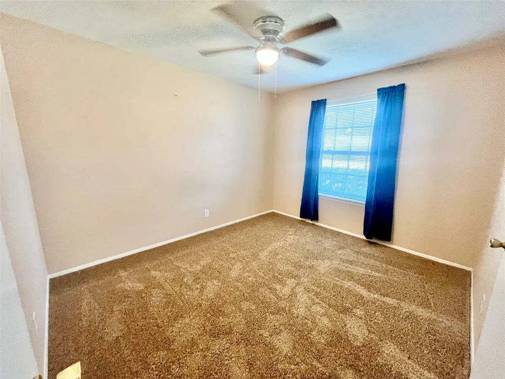 1811 Redwood Street Arlington, TX 76014