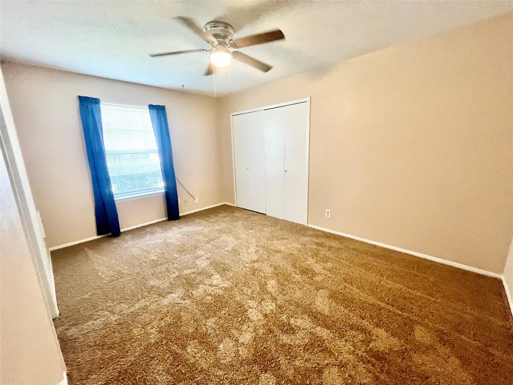 1811 Redwood Street Arlington, TX 76014