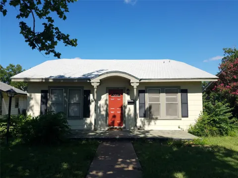 774 Grand Avenue