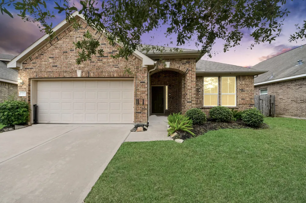 3058 Winterberry Lane League City, TX 77539