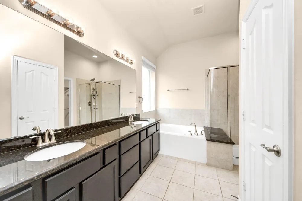 3058 Winterberry Lane League City, TX 77539