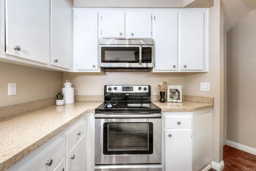 2232 Caminito Pajarito #114 San Diego, CA 92107