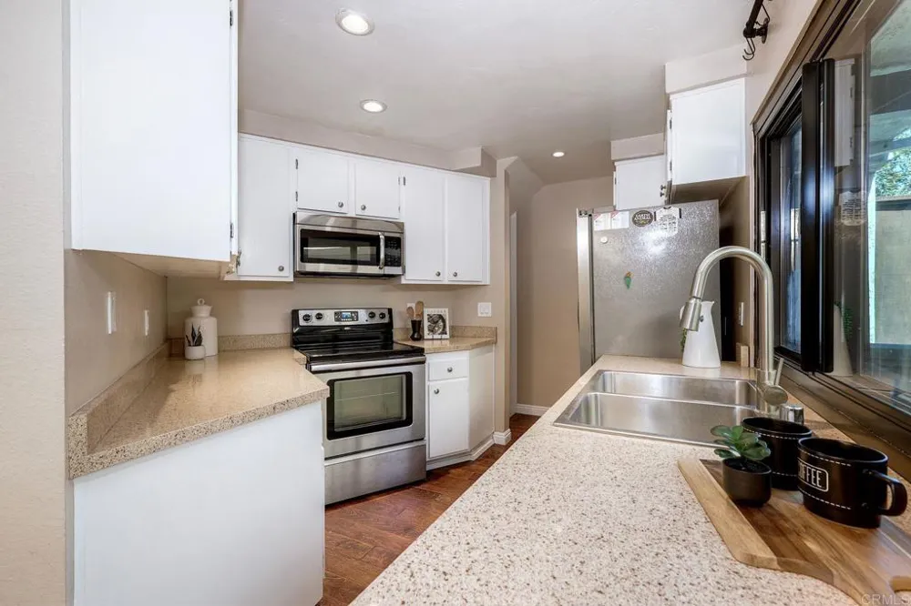 2232 Caminito Pajarito #114 San Diego, CA 92107